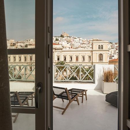 Syros Soul Luxury Suites Ermoupoli Exteriör bild