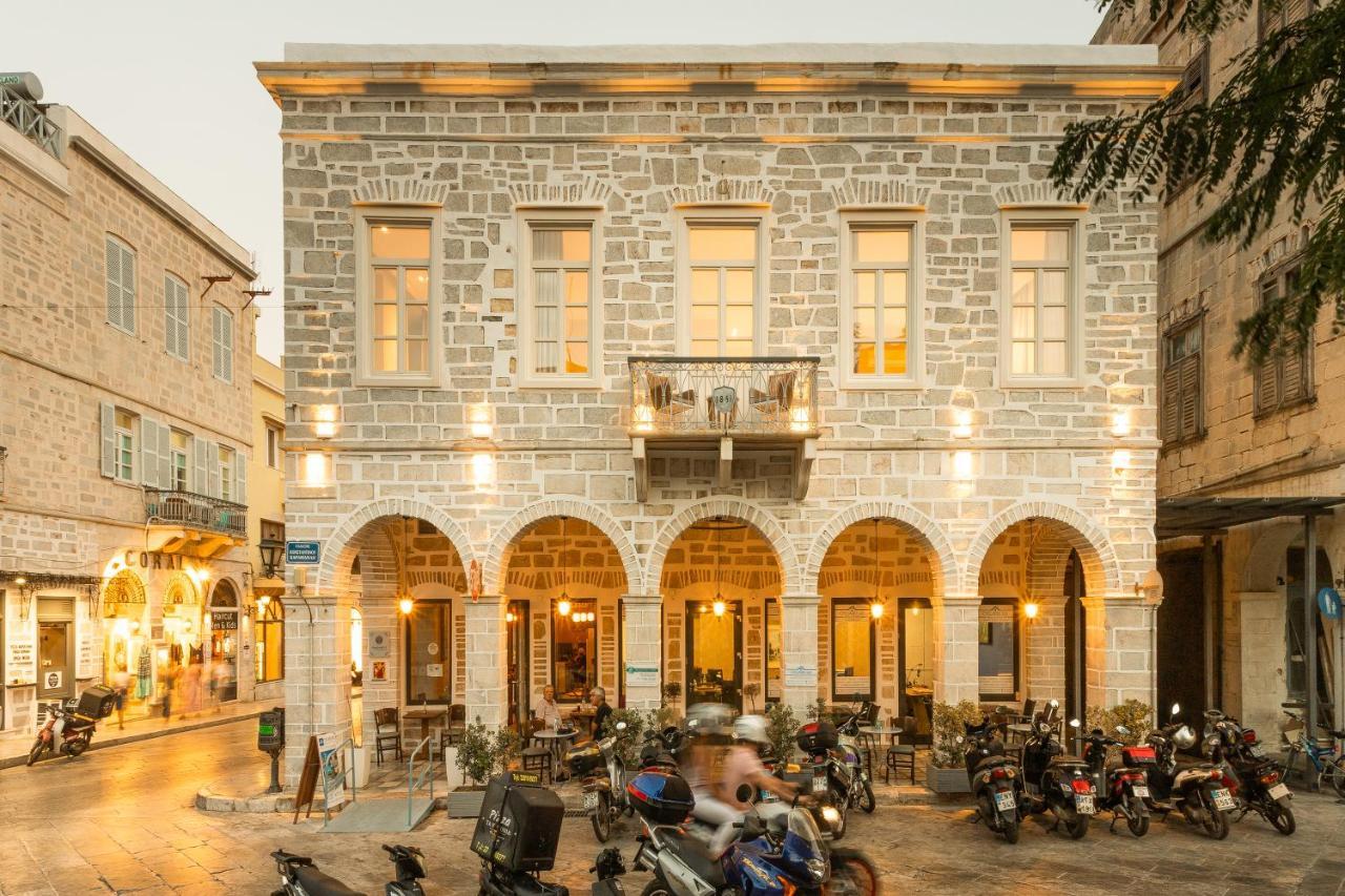 Syros Soul Luxury Suites Ermoupoli Exteriör bild