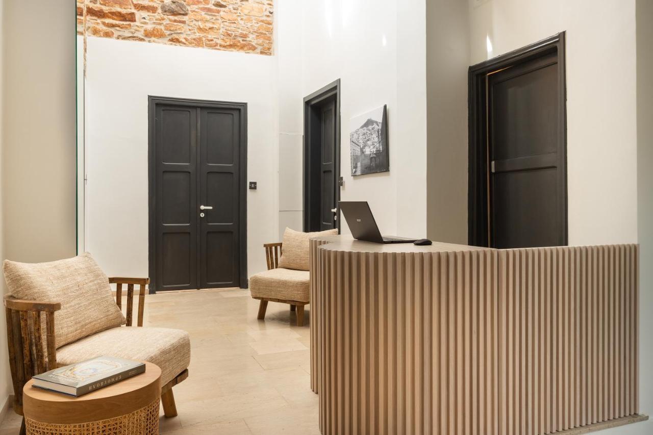 Syros Soul Luxury Suites Ermoupoli Exteriör bild