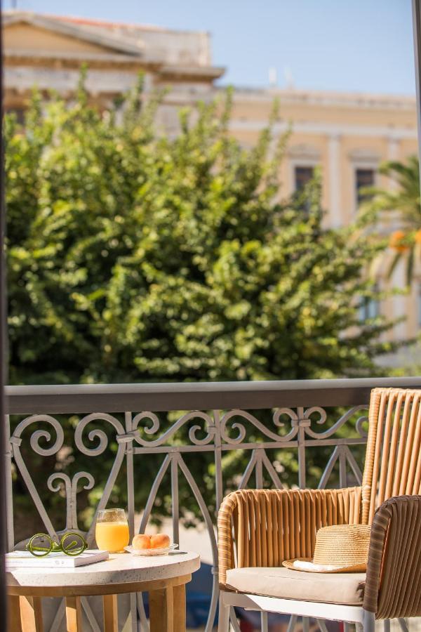 Syros Soul Luxury Suites Ermoupoli Exteriör bild
