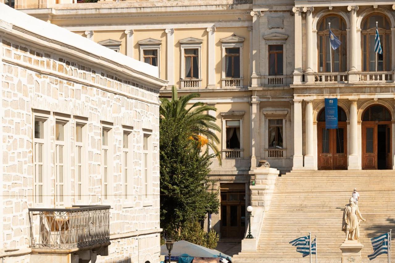 Syros Soul Luxury Suites Ermoupoli Exteriör bild