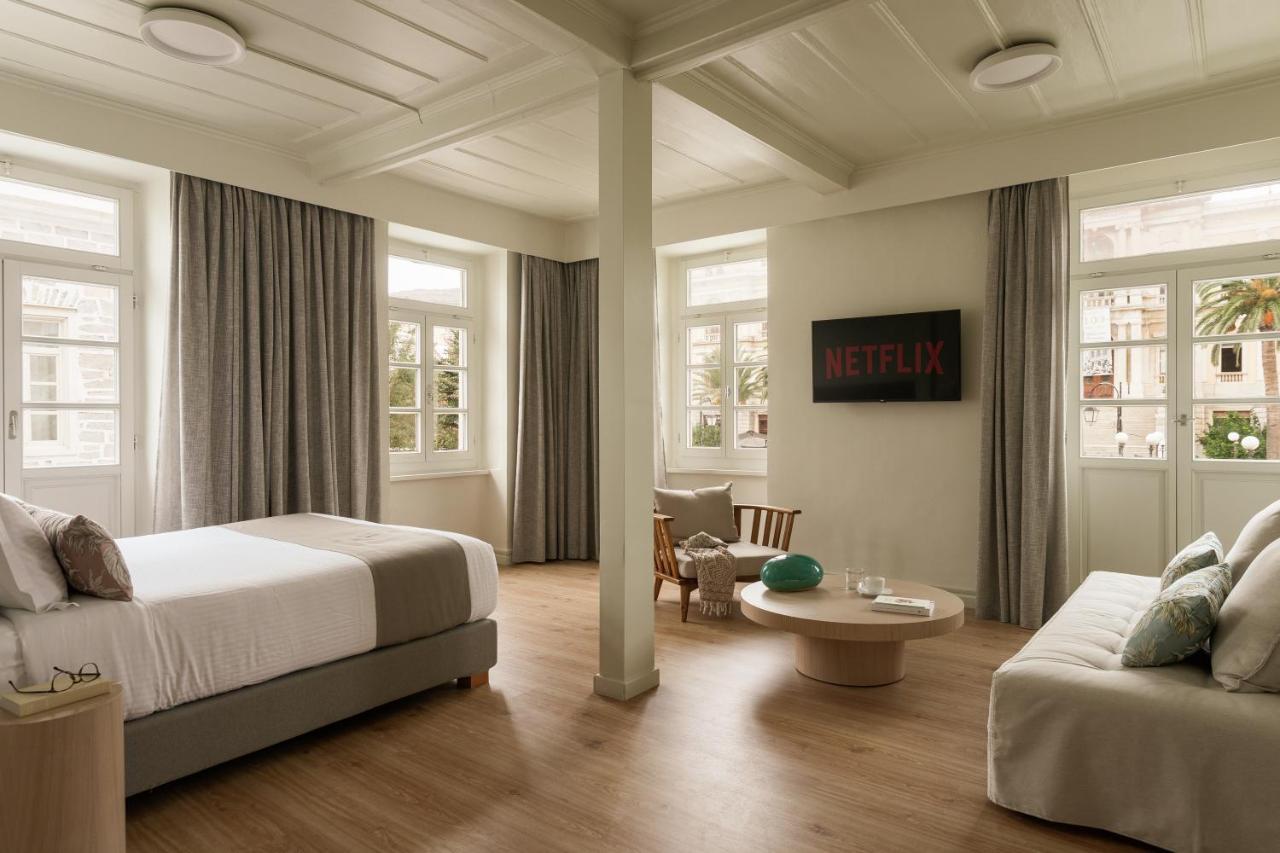 Syros Soul Luxury Suites Ermoupoli Exteriör bild